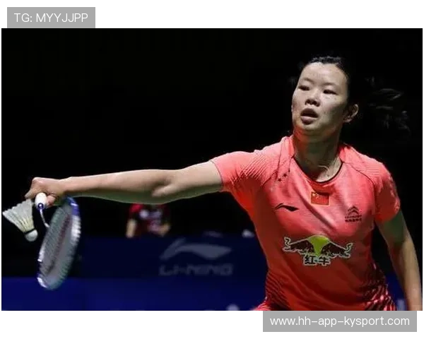 羽毛球女将吊球精确到毫米，对手被打崩